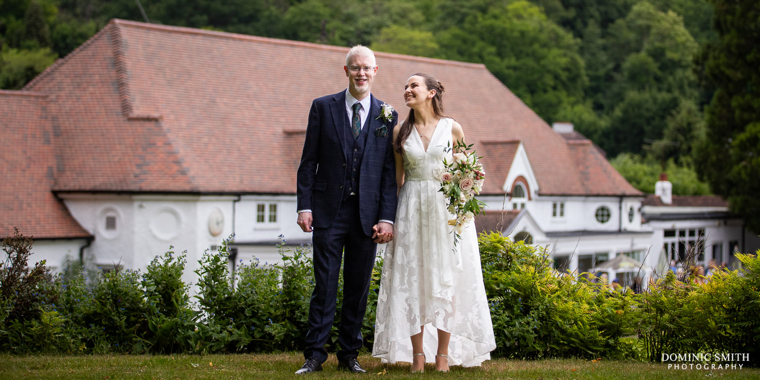 Panoramic Wedding couple photo at Croham Hurst Golf Club